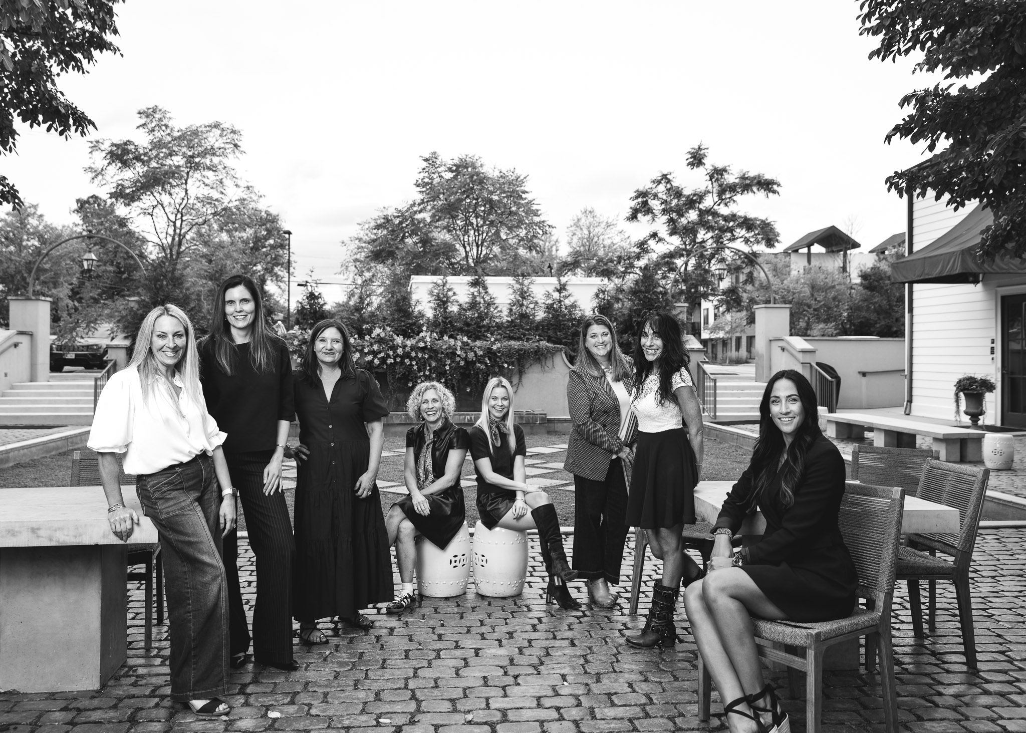 Peabody's Interiors Group003_WEB_BW